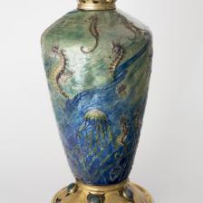 Eugène Feuillâtre (1870-1916), Vase La mer, Émail translucide sur cuivre, vers 1912. © Florian Kleinefenn / Paris Musées