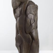 Ossip Zadkine (1890-1967). "Les Vendanges". Bois d'orme, vers 1918. Paris, musée Zadkine. © Fr. Cochennec et E. Emo / Musée Zadkine / Roger-Viollet ADAGP