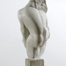 Ossip Zadkine (1890-1967). "Maternité". Marbre partiellement peint, vers 1919. Paris, musée Zadkine. © Fr. Cochennec et E. Emo / Musée Zadkine / Roger-Viollet